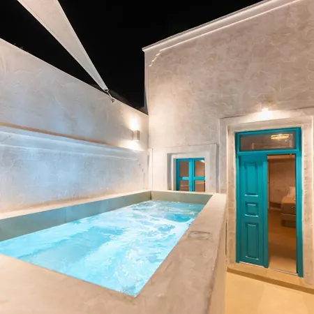 Marla Luxury Residences Μεγαλοχώρι