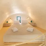 Marla Luxury Residences * 메갈로호리