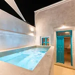 Marla Luxury Residences Megalochori (Santorini)