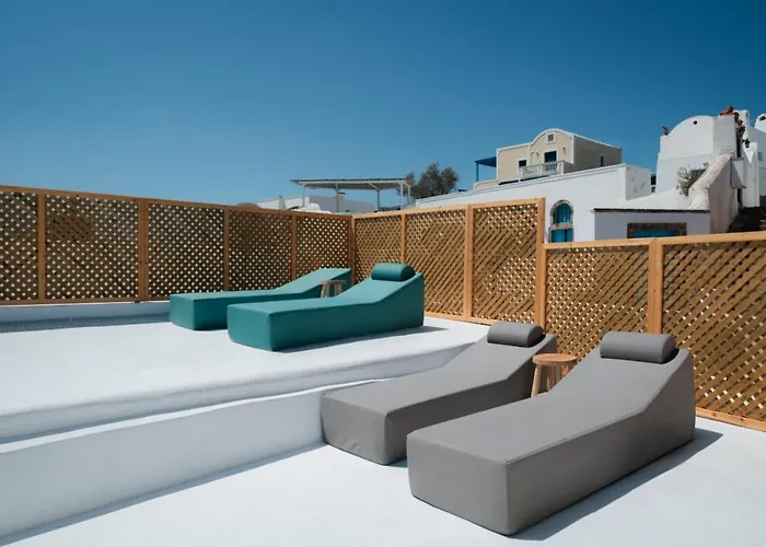 Marla Luxury Residences メガロホリ