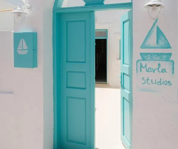 Marla Luxury Residences アパート メガロホリ