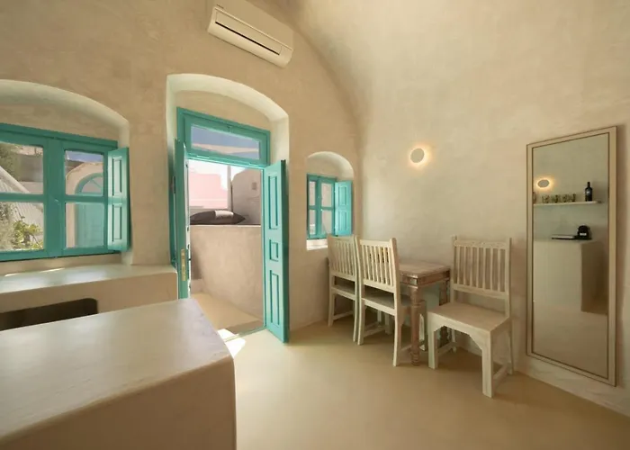 Marla Luxury Residences * メガロホリ